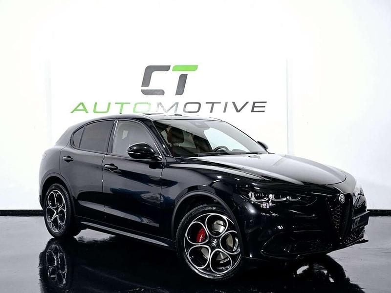Schwarz Gebraucht 2023 Alfa Romeo Stelvio Super SUV | € 36.900 (Fairer Preis) - Bild 1/4