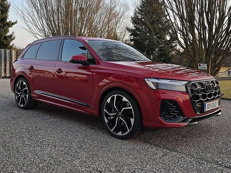 Gebraucht Audi Q7 S-Line 394 PS (289 kW) 2024 Rot SUV