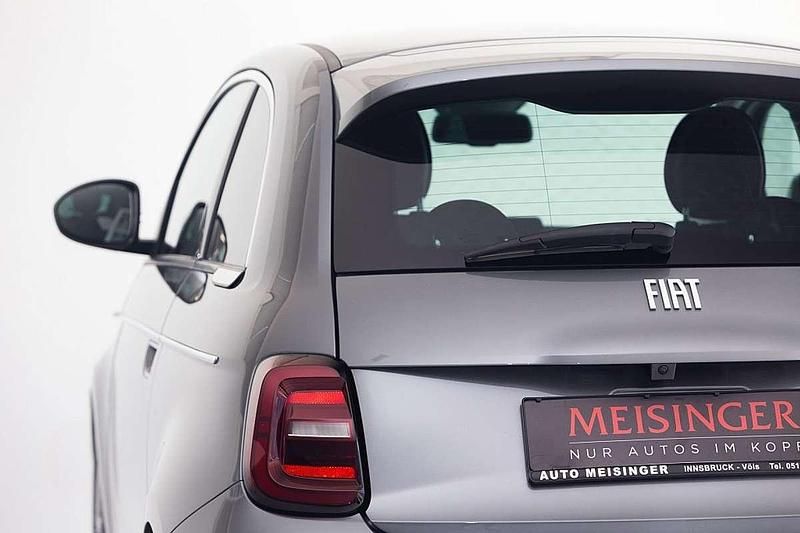 Gebraucht Fiat 500e 86 kW (118 PS) 2023 Grau Kleinwagen