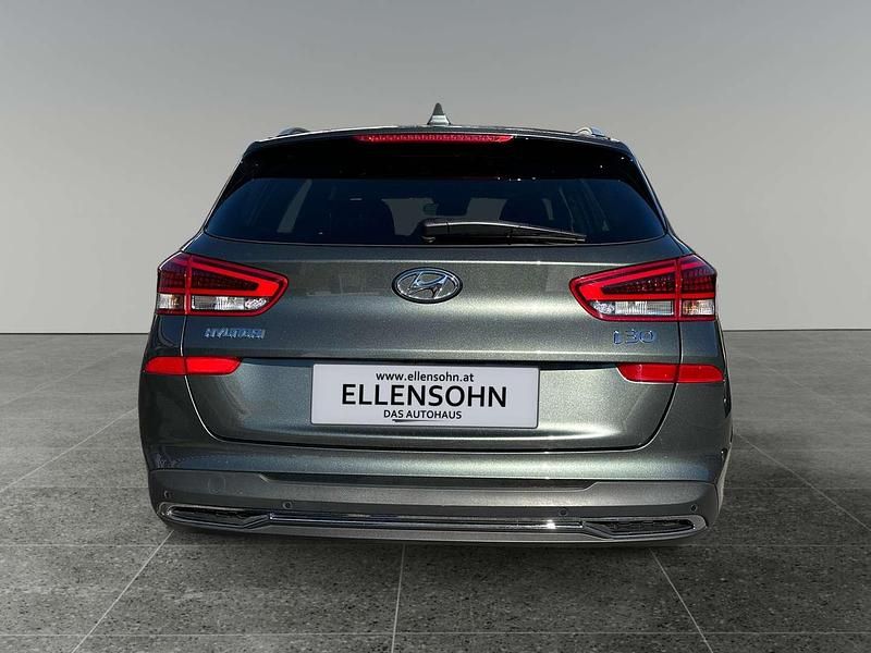 Gebraucht Hyundai i30 GO! 120 PS (88 kW) 2023 Grau Kombi