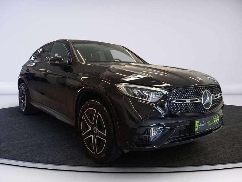 Gebraucht Mercedes GLC300e AMG line 204 PS (150 kW) 2024 Schwarz Coupé