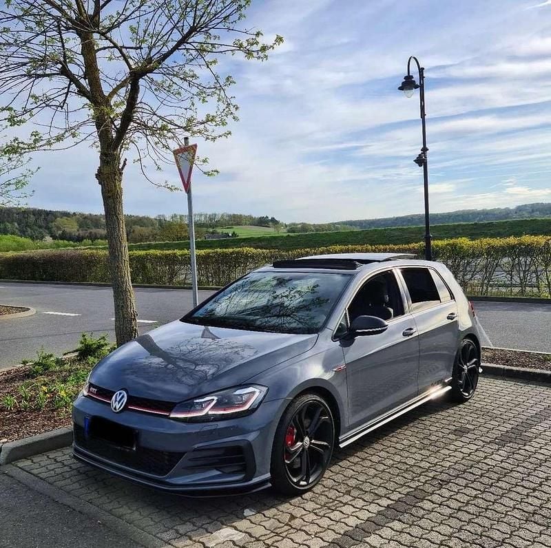Gebraucht VW Golf VII GTI 290 PS (213 kW) 2019 Limousine