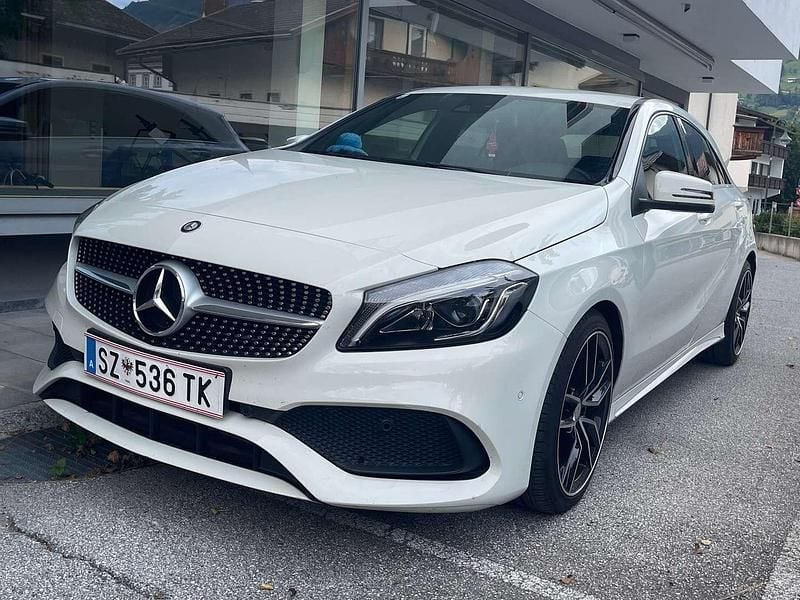 Weiß Gebraucht 2017 Mercedes 180 AMG Limousine | € 16.500 - Bild 1/4