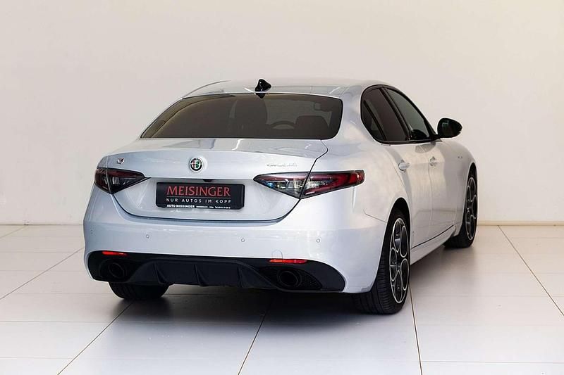 Gebraucht Alfa Romeo Giulia Veloce 211 PS (155 kW) 2024 Weiß Limousine