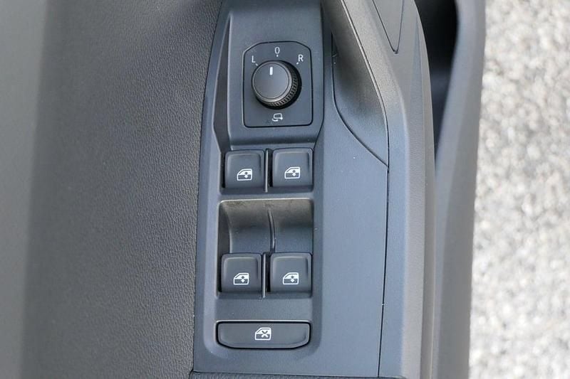 Neu Seat Arona Reference 95 PS (69 kW) 2026 Weiss  normal SUV