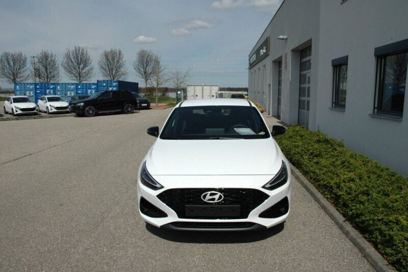 Neu Hyundai i30 GO! 95 PS (69 kW) 2025