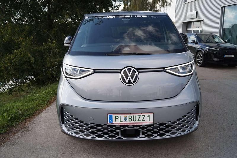 Neu VW ID. Buzz Pro 210 kW (286 PS) 2025 Silber Van / Kleinbus