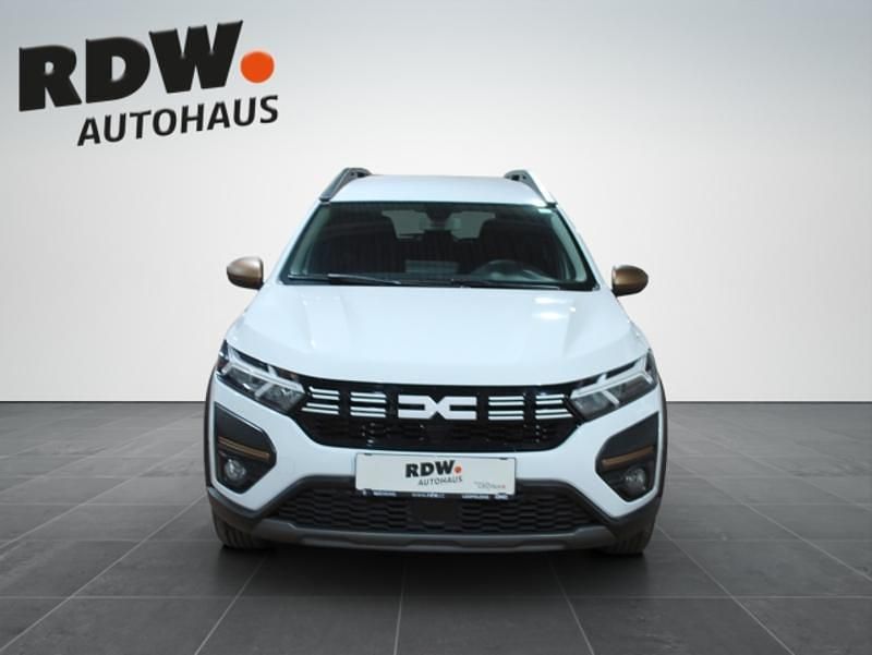 Gebraucht Dacia Jogger Extreme 94 PS (69 kW) 2023 Weiß Van / Kleinbus