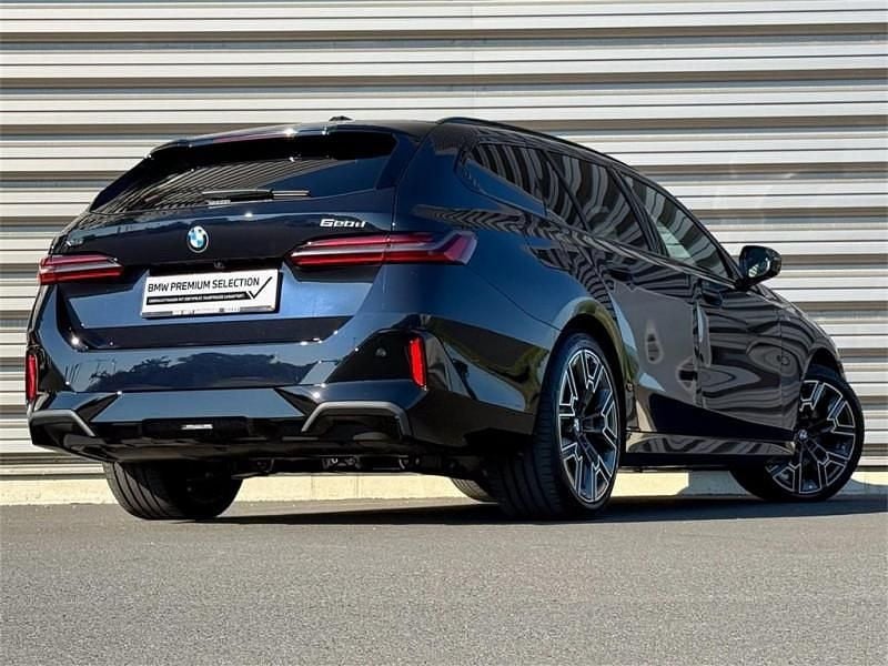 Gebraucht BMW 520 Shadowline 197 PS (144 kW) 2025 M carbonschwarz Kombi