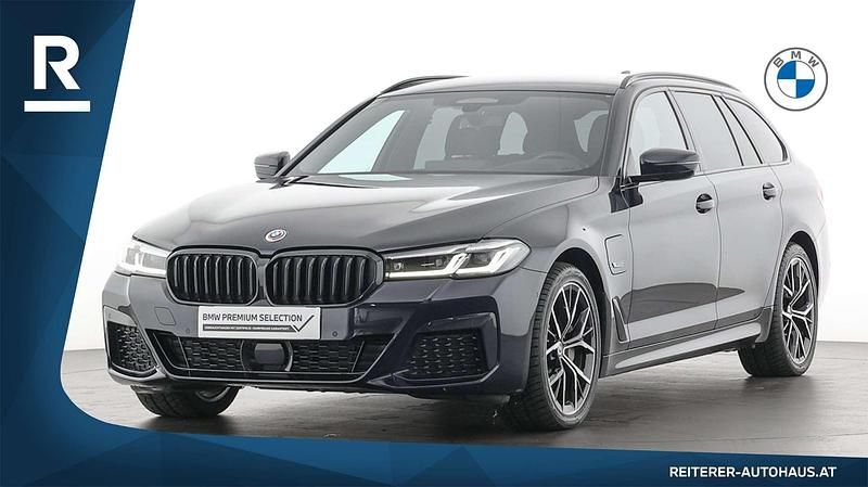 Gebraucht BMW 530e M Sport 292 PS (214 kW) 2022 Schwarz Kombi