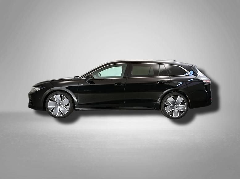 Gebraucht VW Passat R-line 265 PS (194 kW) 2026 Kombi