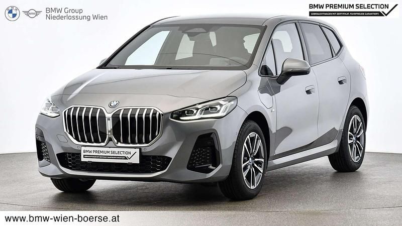 Grau Gebraucht 2024 BMW 225 Active Tourer Efficient Dynamics Van / Kleinbus | € 37.692 (Fairer Preis) - Bild 1/4