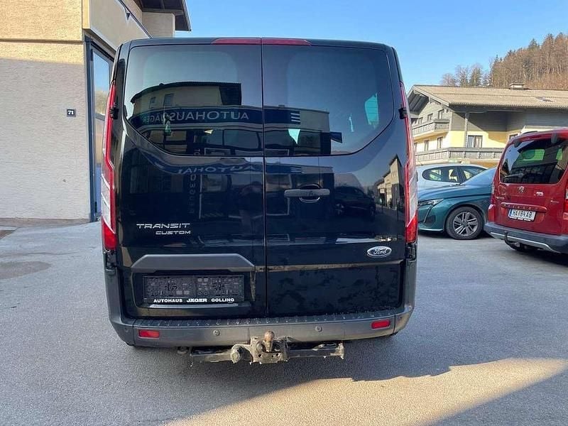 Gebraucht Ford Tourneo Trend 170 PS (125 kW) 2016 Schwarz Van / Kleinbus