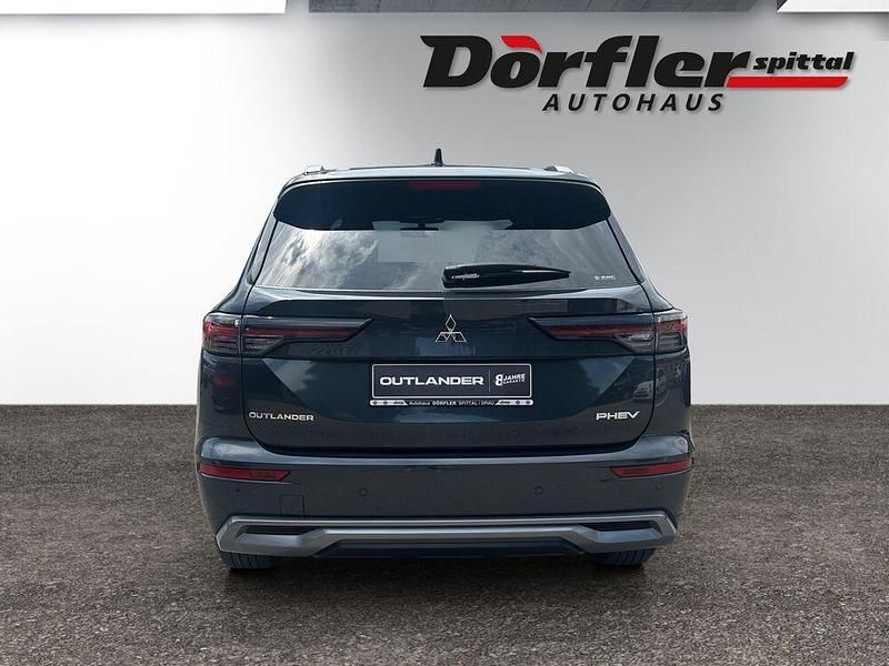 Neu Mitsubishi Outlander P-HEV 306 PS (225 kW) 2025 SUV