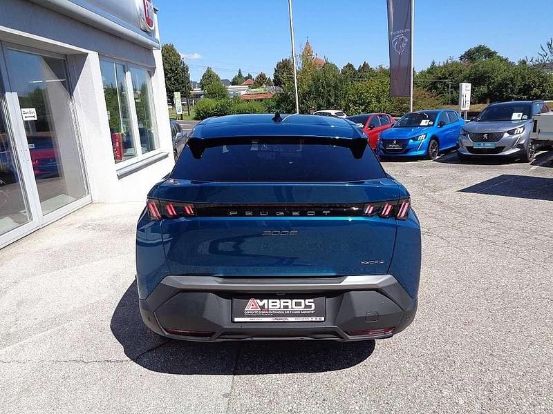 Gebraucht Peugeot 3008 Allure 136 PS (100 kW) 2024 Blau SUV