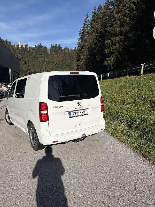 Gebraucht Peugeot Traveller Active 150 PS (110 kW) 2021 Van / Kleinbus