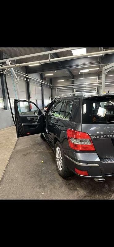 Gebraucht 2009 Mercedes GLK320 SUV | € 14.900 (Teuer) - Bild 1/4