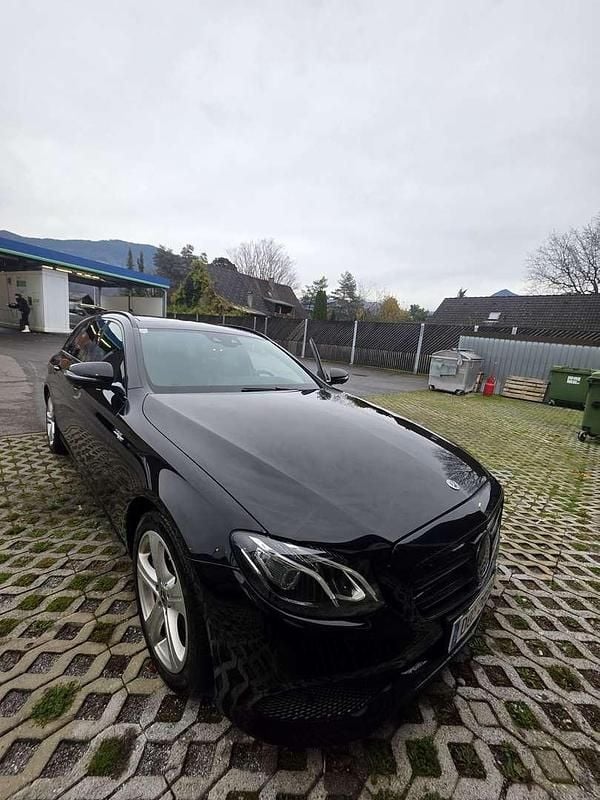 Schwarz Gebraucht 2019 Mercedes E400 Avantgarde Kombi | € 24.600 (Guter Preis) - Bild 1/4