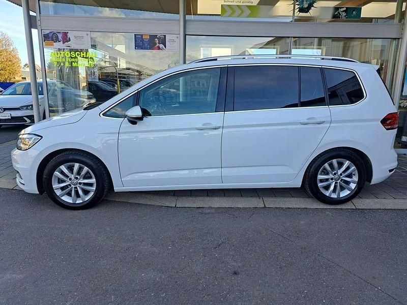 Gebraucht VW Touran Highline 150 PS (110 kW) 2015 Weiss  normal Van / Kleinbus