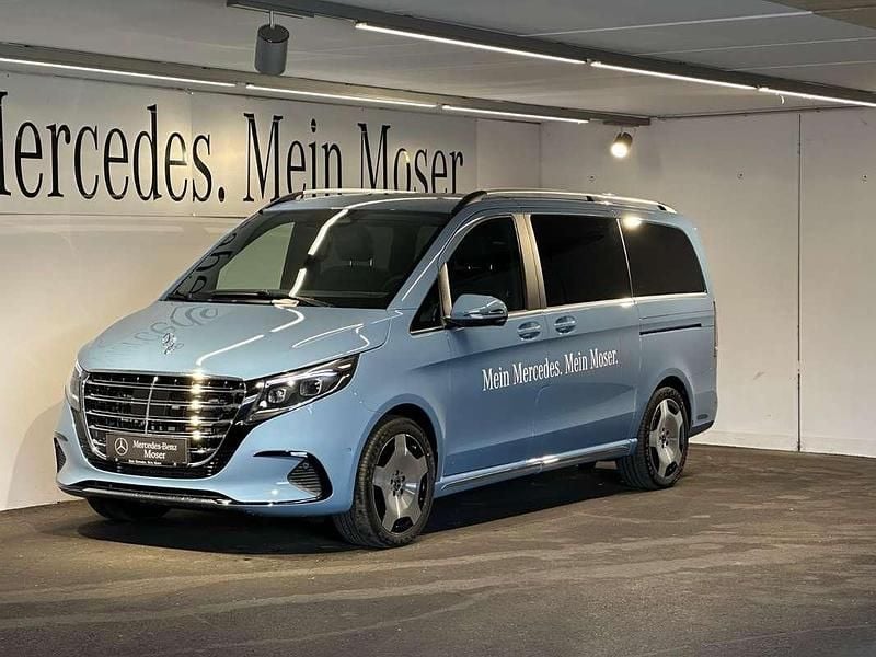 Gebraucht Mercedes V300 Exclusive 237 PS (174 kW) 2025 Blau Van / Kleinbus