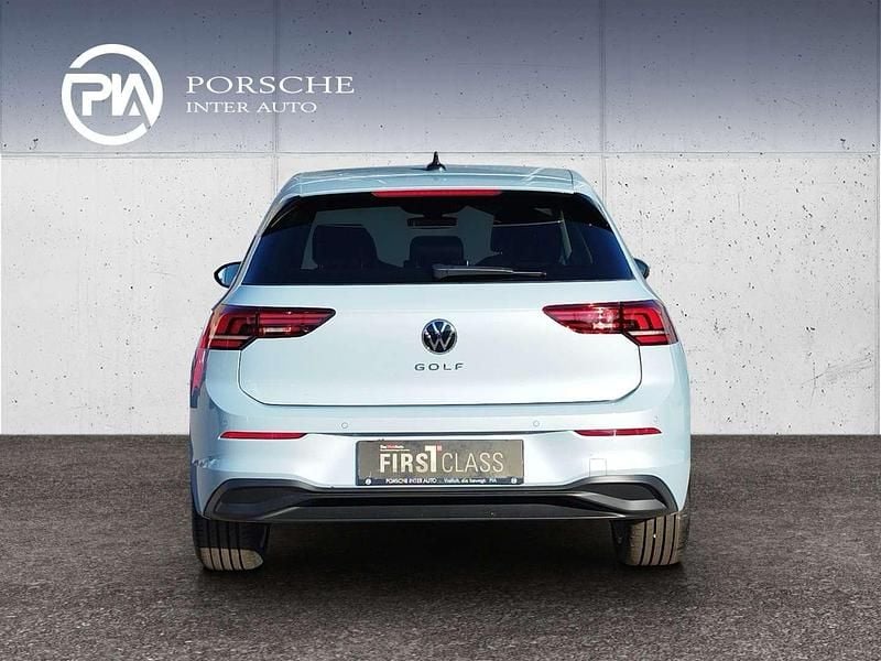 Neu VW Golf VIII 116 PS (85 kW) 2025 Blau Limousine
