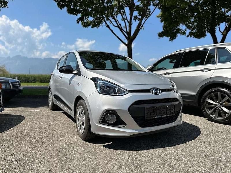 Gebraucht 2015 Hyundai i10 Blackline Kleinwagen | € 8.700 (Fairer Preis) - Bild 1/4
