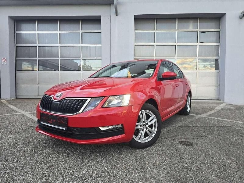 Rot Gebraucht 2017 Skoda Octavia Limousine | € 9.500 (Superpreis) - Bild 1/4