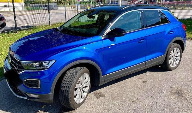 Blau Gebraucht 2019 VW T-Roc Design SUV | € 16.300 (Guter Preis) - Bild 1/4