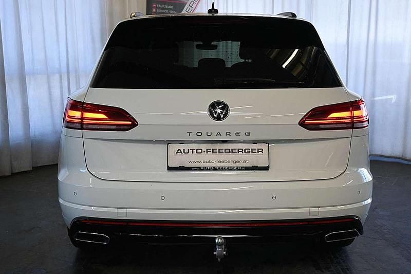 Gebraucht VW Touareg R-line 286 PS (210 kW) 2023 Weiß SUV