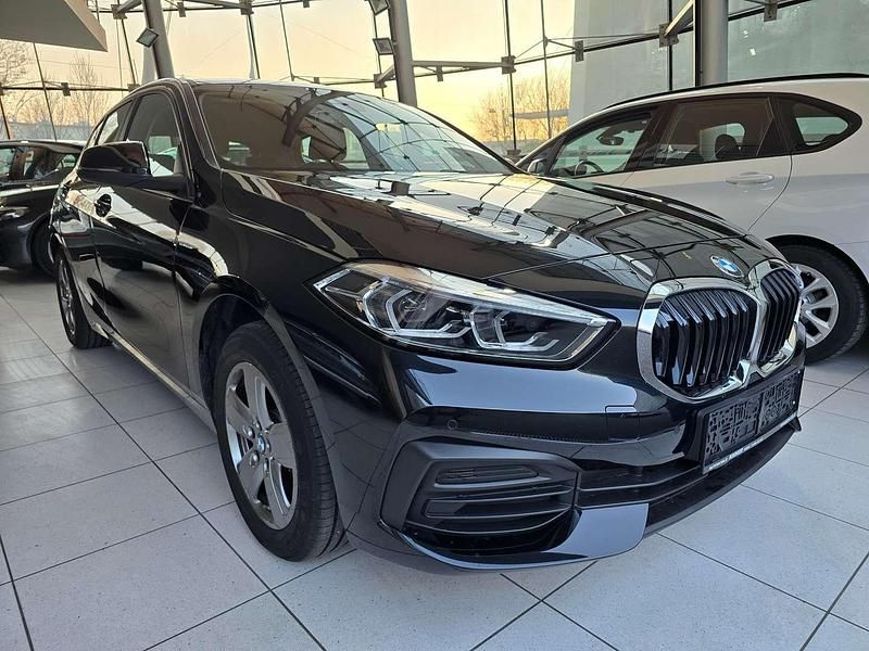 Gebraucht BMW 118 Advantage 136 PS (100 kW) 2022 Schwarz Kleinwagen