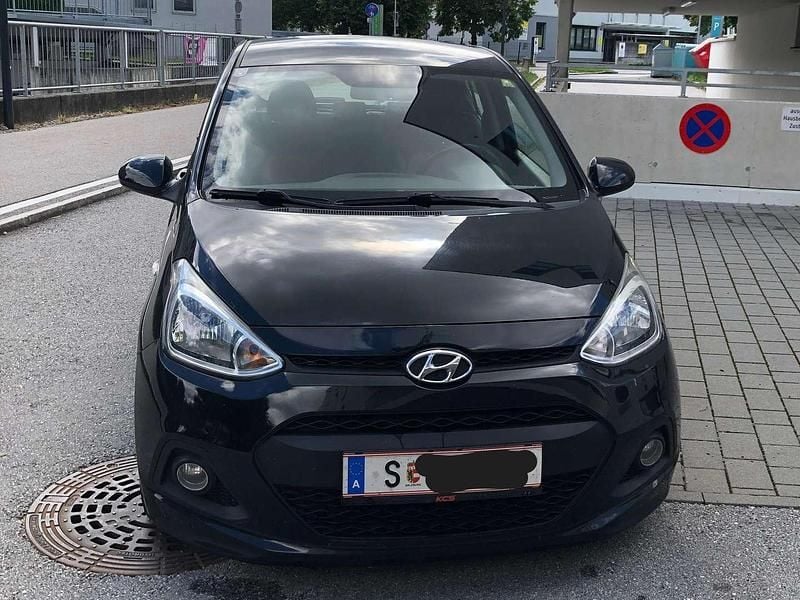 Schwarz Gebraucht 2015 Hyundai i10 Comfort Kleinwagen | € 6.500 (Fairer Preis) - Bild 1/4