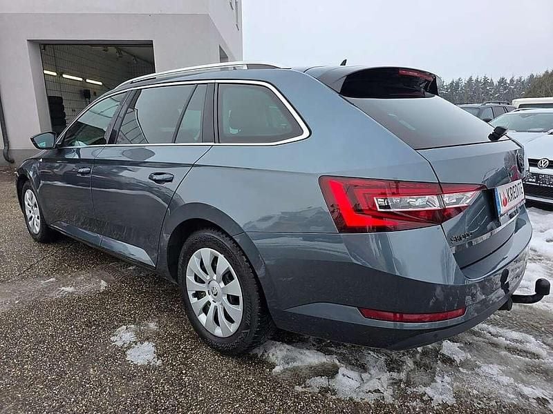 Gebraucht Skoda Superb Ambition 120 PS (88 kW) 2018 Grau Kombi