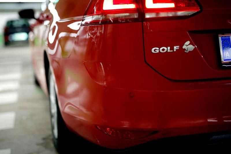 Gebraucht VW Golf VII 90 PS (66 kW) 2015 Rot Kombi