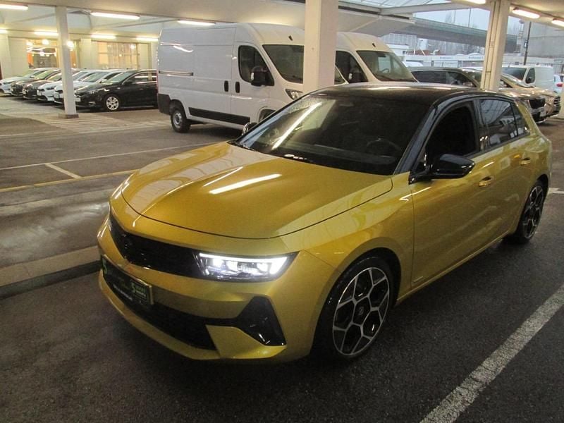 Gebraucht Opel Astra 150 PS (110 kW) 2022 Kult gelb