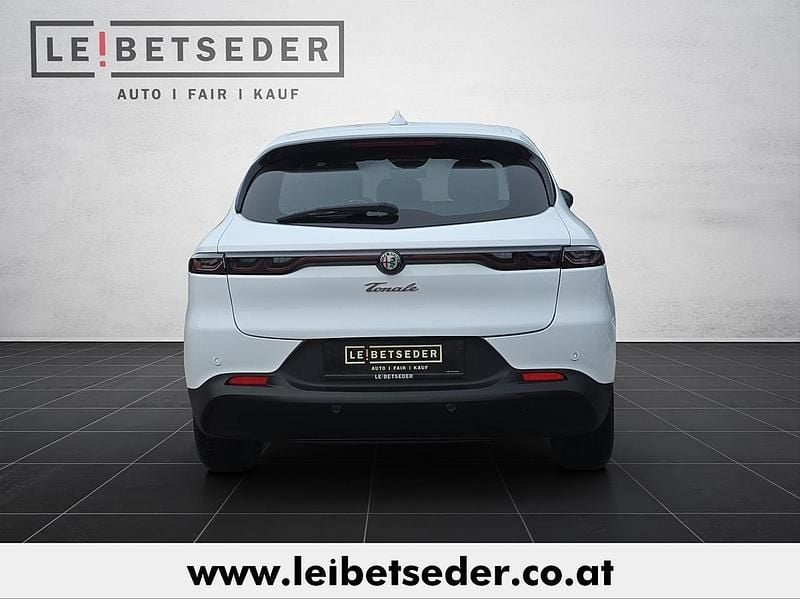 Gebraucht Alfa Romeo Tonale Sprint 131 PS (96 kW) 2023 Weiß SUV