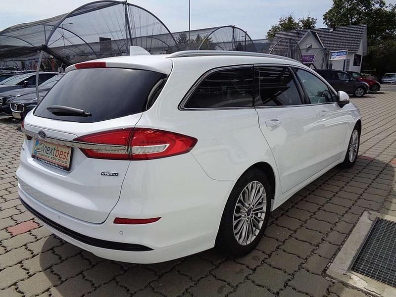 Gebraucht Ford Mondeo Titanium 140 PS (102 kW) 2022 Weiß Kombi