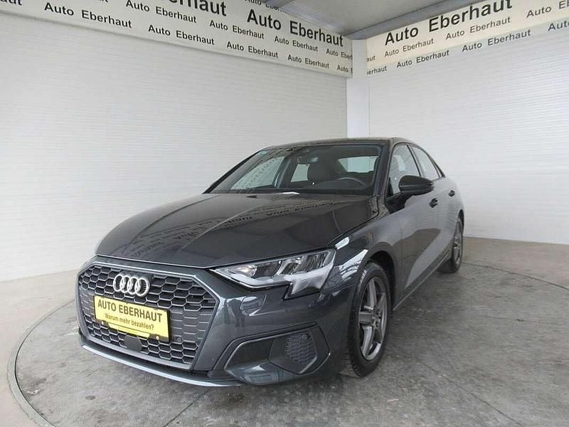 Grau Gebraucht 2024 Audi A3 Limousine | € 23.900 (Guter Preis) - Bild 1/4
