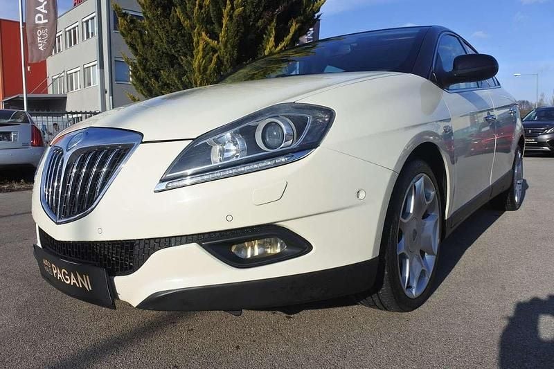 Gebraucht Lancia Delta 120 PS (88 kW) 2009 Weiß Kleinwagen