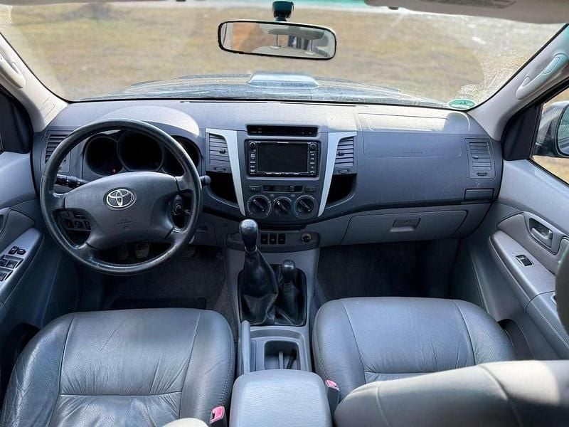 Gebraucht Toyota HiLux Executive 171 PS (125 kW) 2007 Abholung