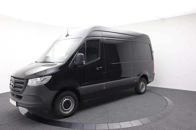 Schwarz Gebraucht 2024 Mercedes Sprinter Van | € 52.884 (Fairer Preis) - Bild 1/4