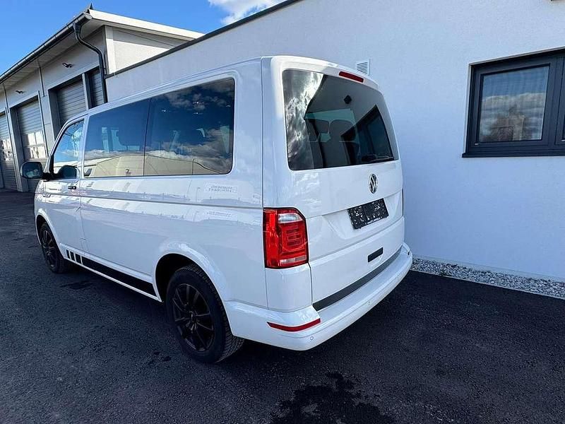 Gebraucht VW T6 Trendline 150 PS (110 kW) 2018 Weiß Van