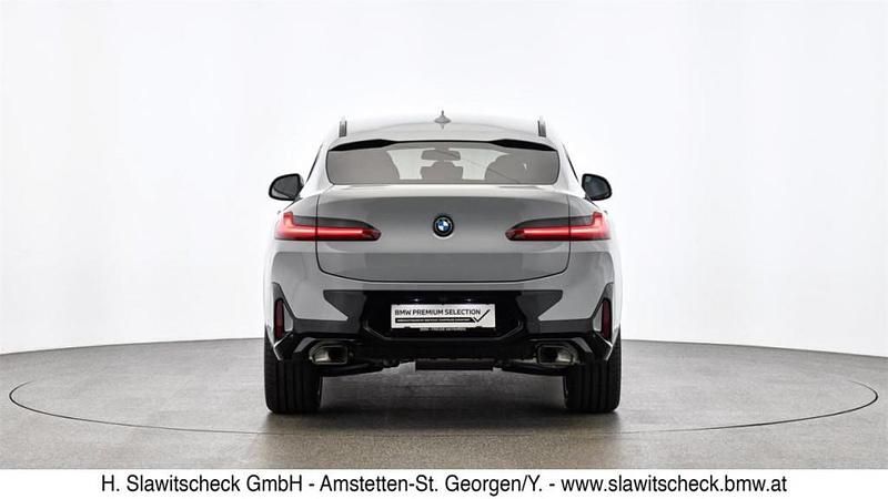 Gebraucht BMW X4 M Sport 190 PS (139 kW) 2024 Grau SUV