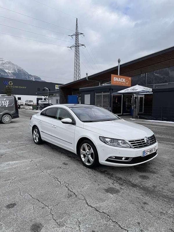 Gebraucht VW CC 160 PS (117 kW) 2012 Weiß Limousine