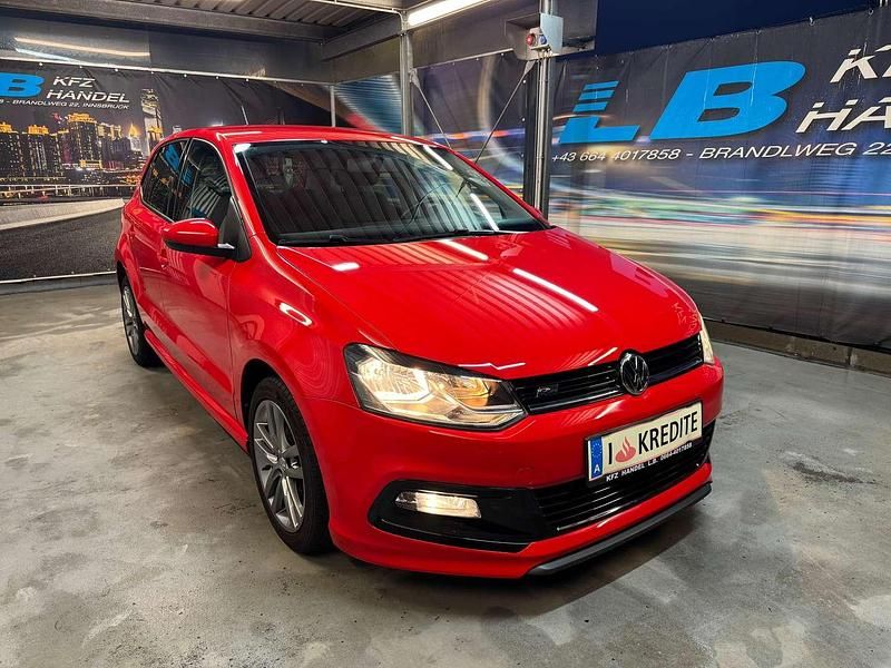 Gebraucht VW Polo Beats 60 PS (44 kW) 2017 Rot Limousine