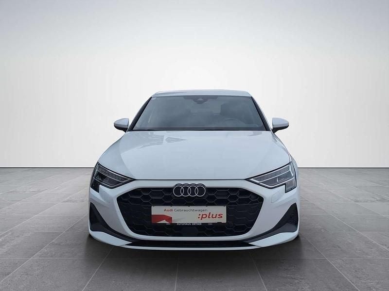 Gebraucht Audi A3 Ambiente 116 PS (85 kW) 2025 Weiss  normal Limousine