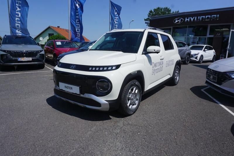 Gebraucht Hyundai Inster Trend 27 kW (38 PS) 2023 Unbleached ivory Kleinwagen