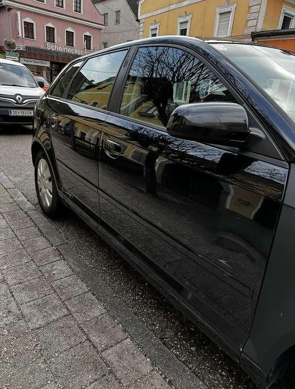 Gebraucht Audi A3 105 PS (77 kW) 2005 Schwarz Kleinwagen
