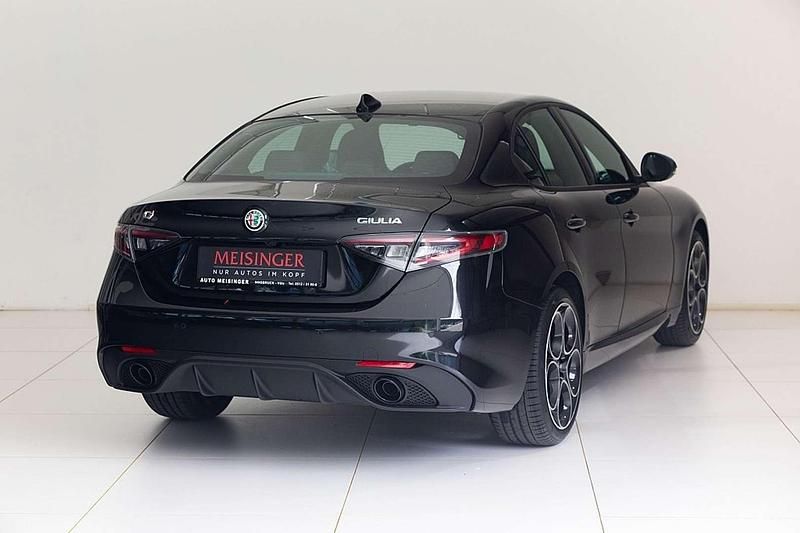 Neu Alfa Romeo Giulia Sprint 280 PS (205 kW) 2025 Schwarz Limousine