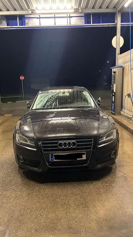 Gebraucht Audi A5 Sportback 136 PS (100 kW) 2011 Grau Kleinwagen