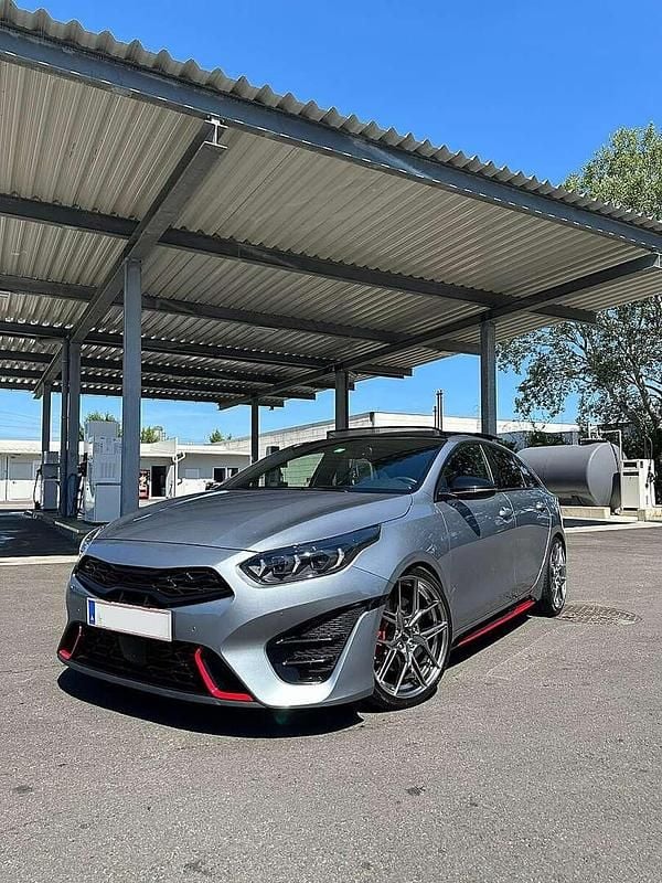 Gebraucht Kia ProCeed GT GT 204 PS (150 kW) 2021 Silber Kleinwagen
